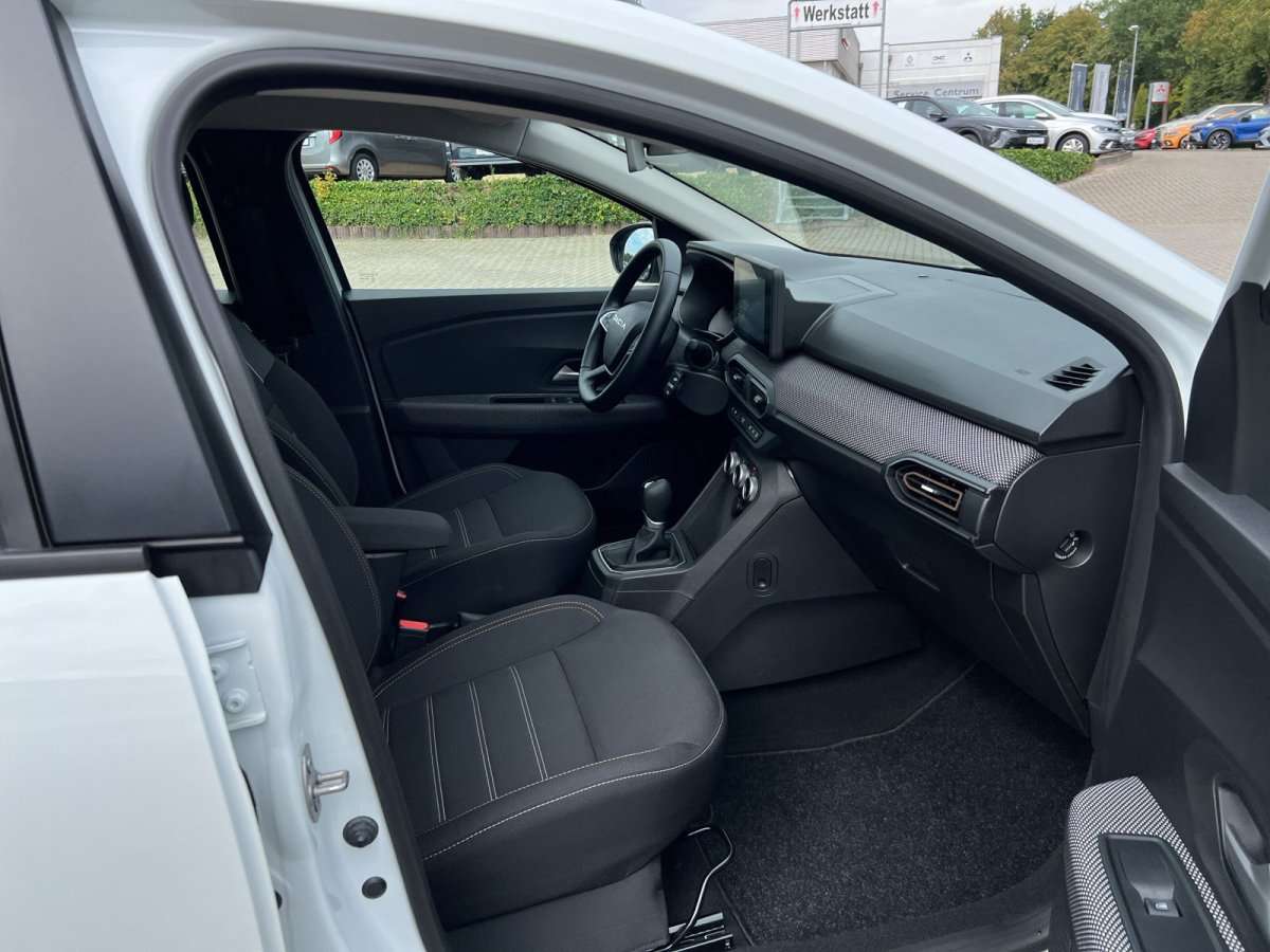 Fahrzeugbild eines Dacia Sandero