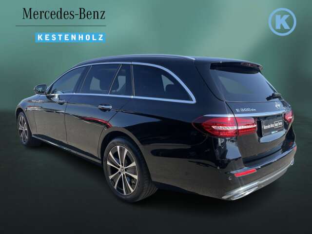 Fahrzeugbild eines Mercedes-Benz E-Klasse