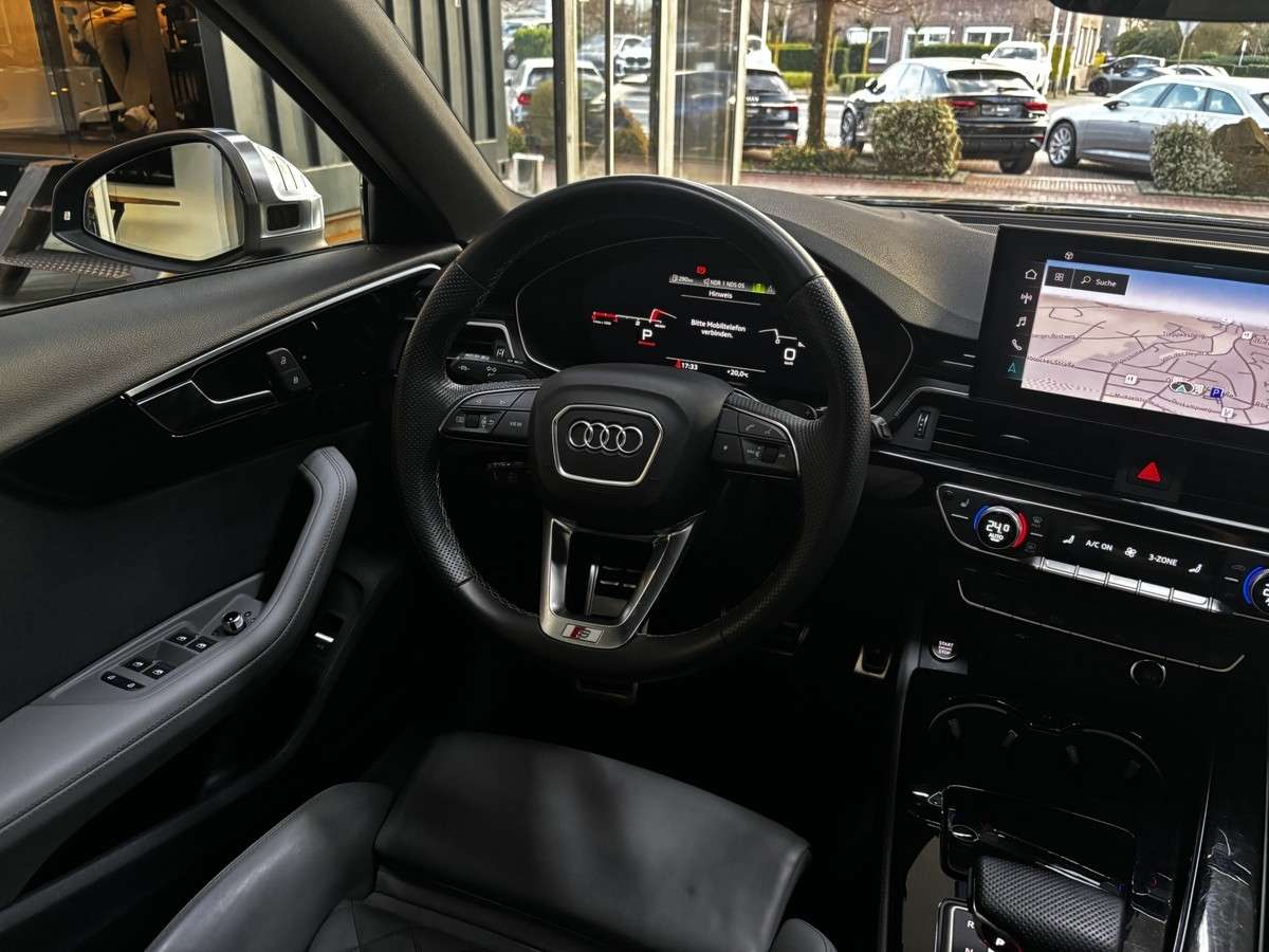 Fahrzeugbild eines Audi S4