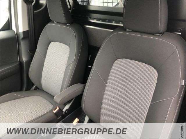 Fahrzeugbild eines Ford Transit Courier