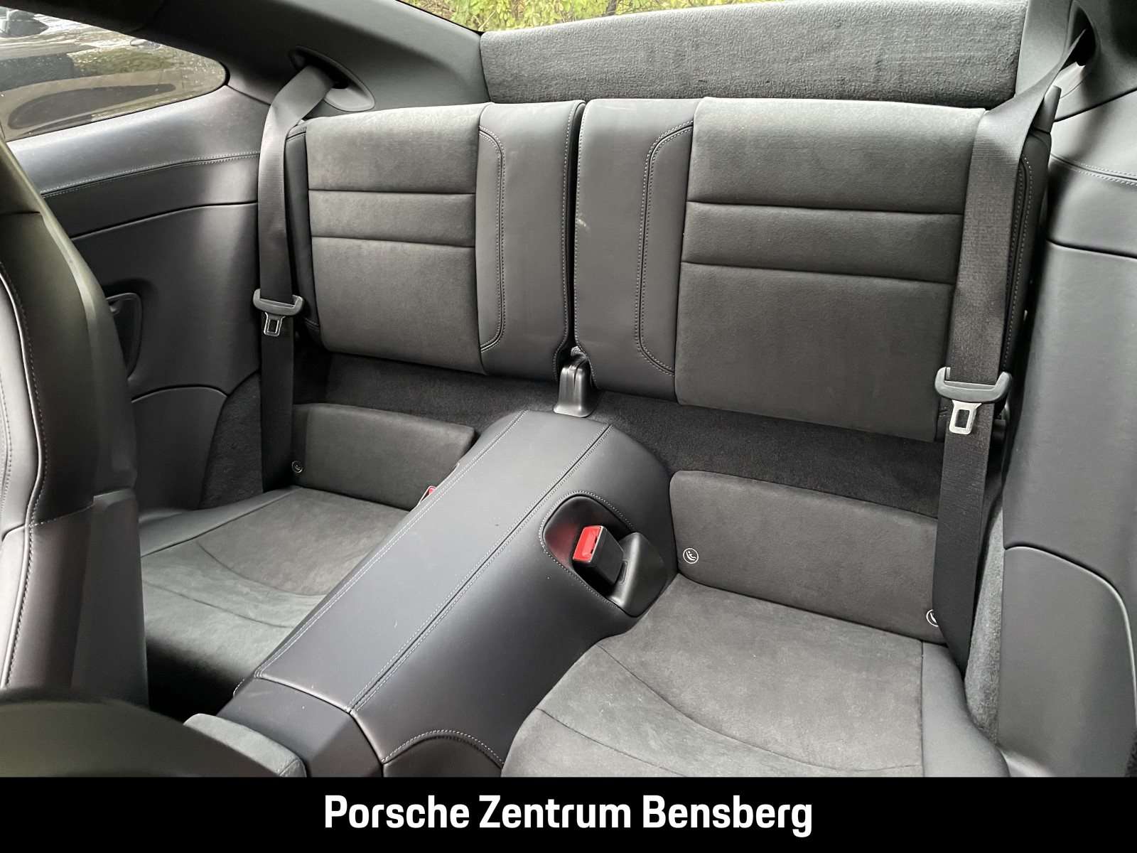 Fahrzeugbild eines Porsche 911