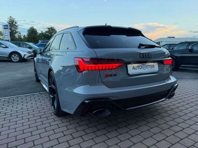 Fahrzeugbild eines Audi RS6