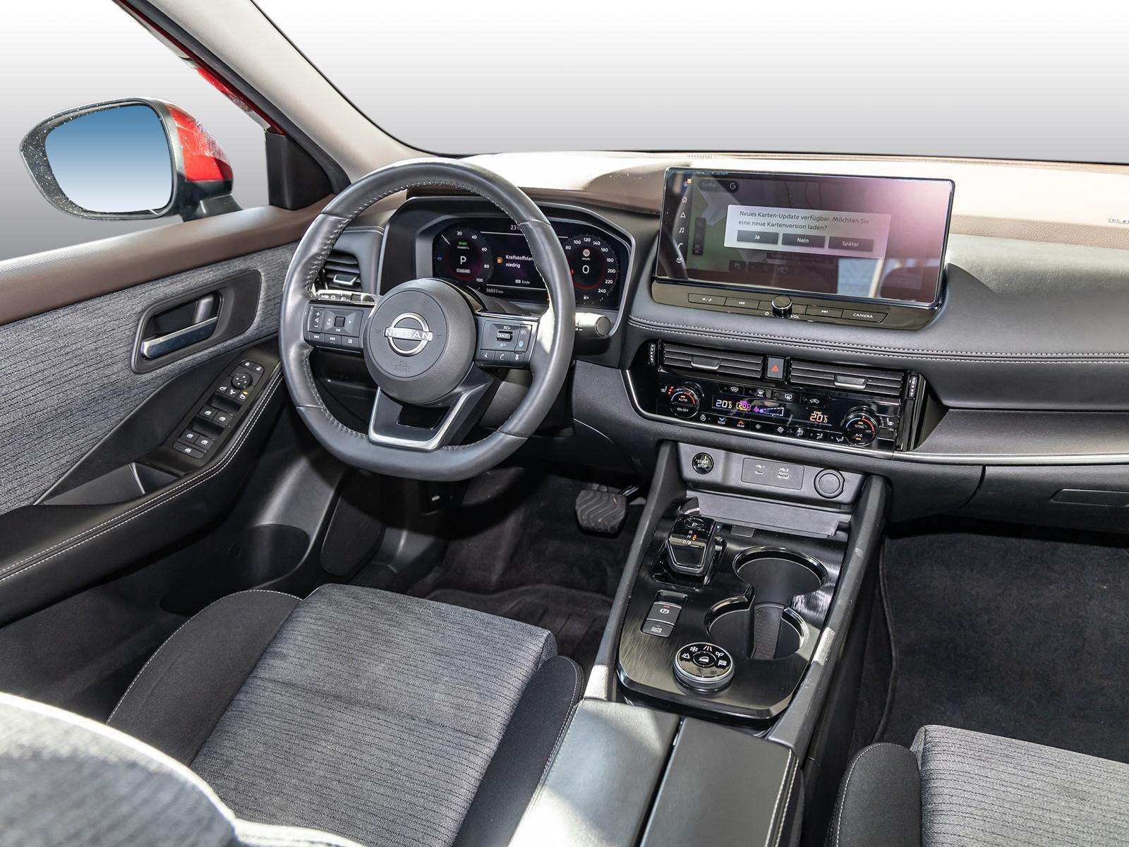 Fahrzeugbild eines Nissan X-TRAIL