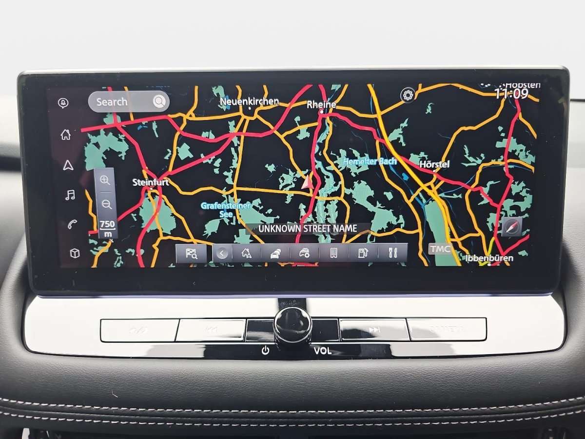 Fahrzeugbild eines Nissan X-TRAIL