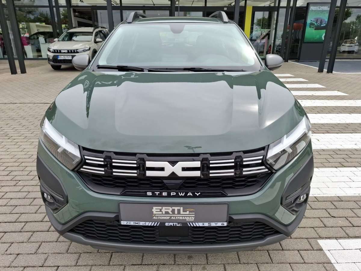 Fahrzeugbild eines Dacia Sandero