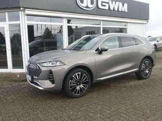 Schräge Frontansicht auf einen GWM Wey 05 , freigestellt