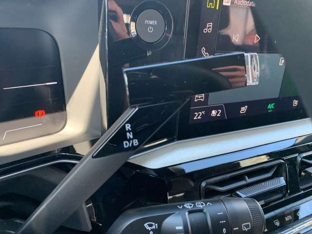 Fahrzeugbild eines Renault 5 E-TECH
