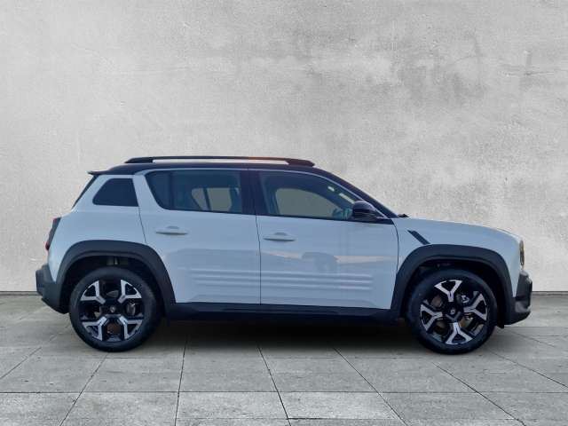 Fahrzeugbild eines Renault 4 E-TECH