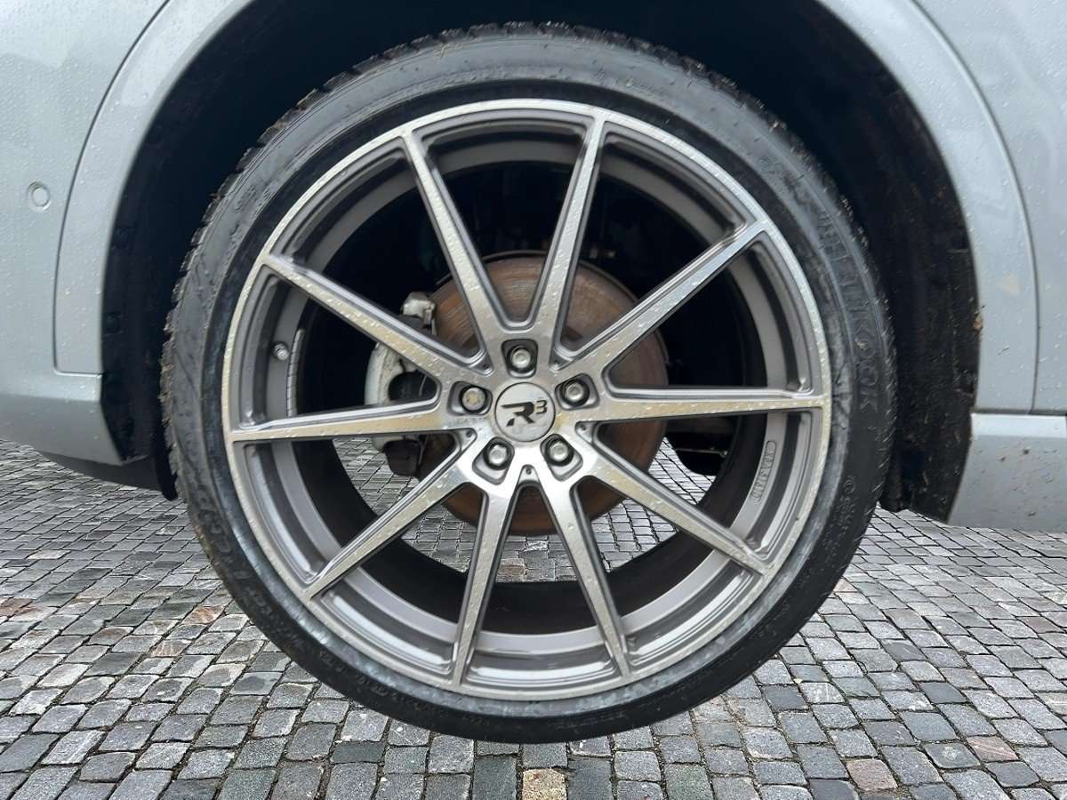 Fahrzeugbild eines Ford Kuga