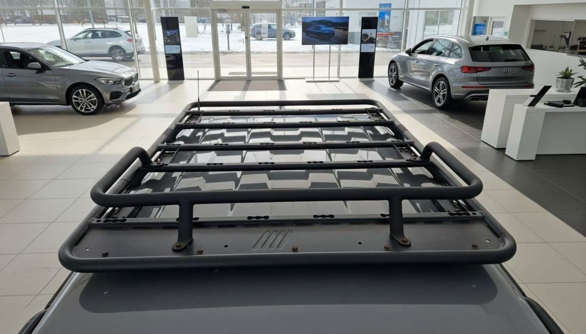 Fahrzeugbild eines Suzuki Jimny