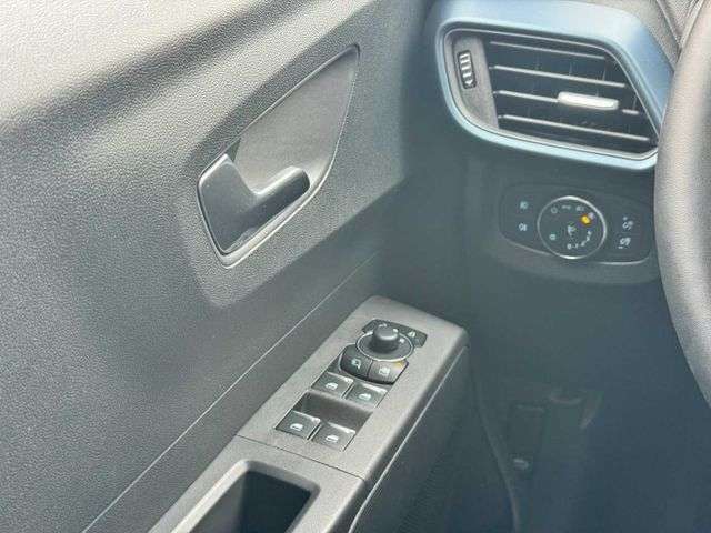 Fahrzeugbild eines Ford Tourneo Courier