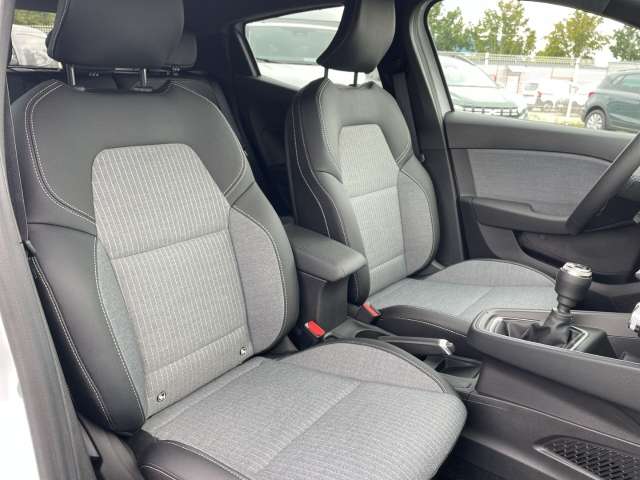 Fahrzeugbild eines Renault Clio