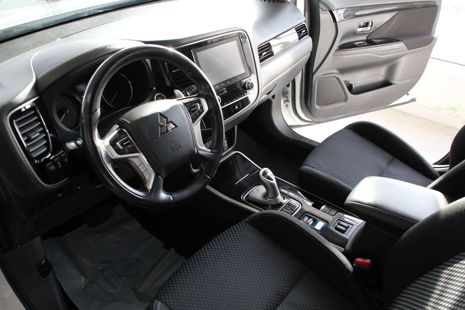 Fahrzeugbild eines Mitsubishi Outlander