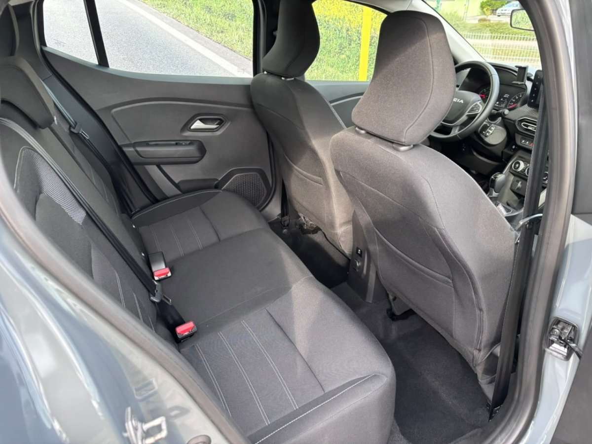 Fahrzeugbild eines Dacia Sandero