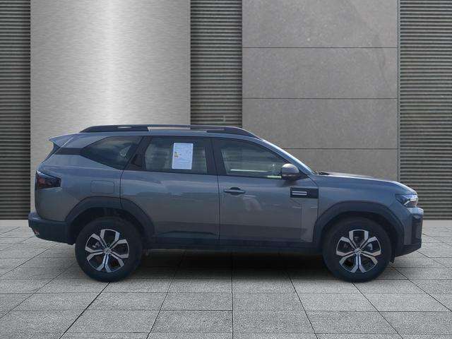 Fahrzeugbild eines Dacia Bigster