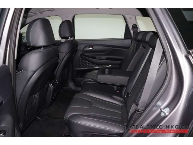 Fahrzeugbild eines Hyundai Santa Fe