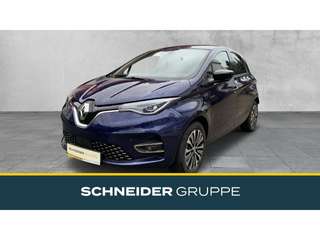 Schräge Frontansicht auf einen Renault ZOE , freigestellt