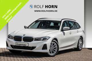 Schräge Frontansicht auf einen BMW 3er-Reihe , freigestellt
