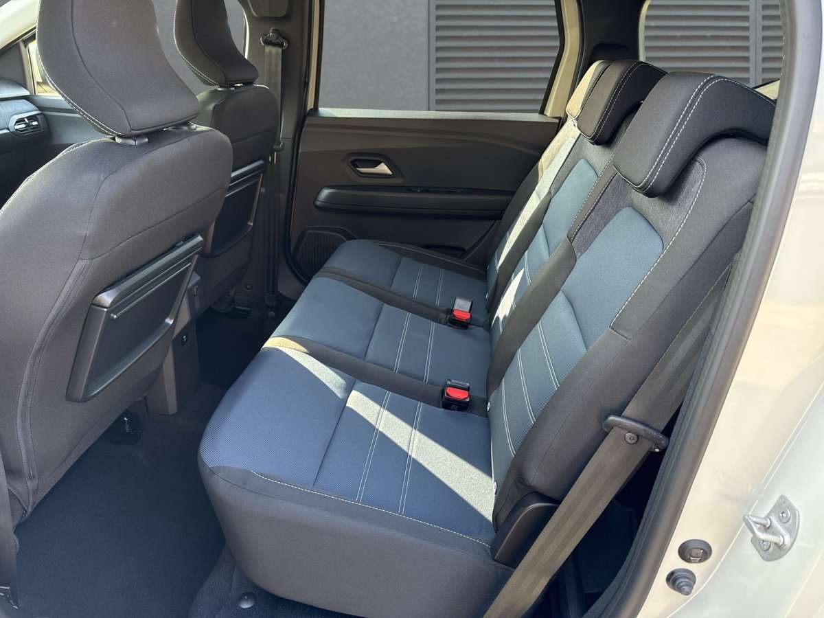 Fahrzeugbild eines Dacia Jogger