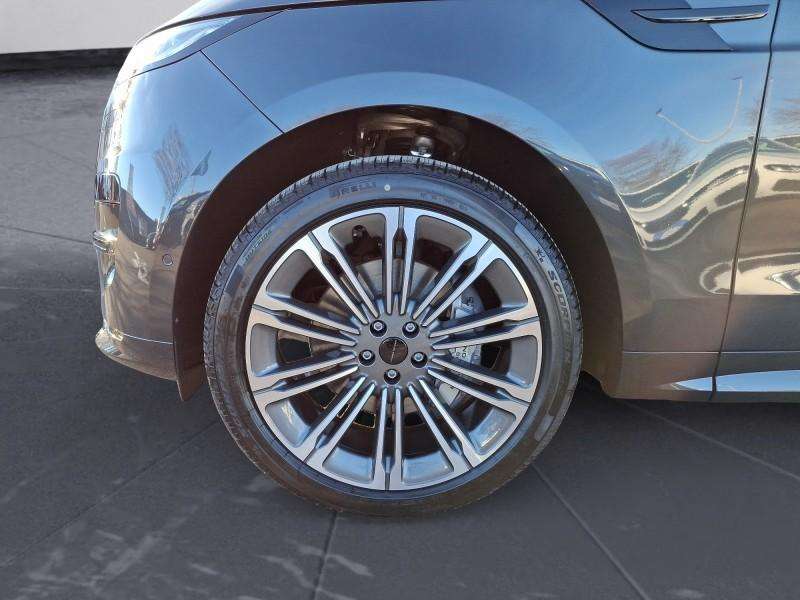 Fahrzeugbild eines Land Rover Range Rover Sport