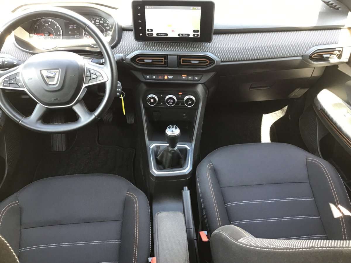 Fahrzeugbild eines Dacia Sandero