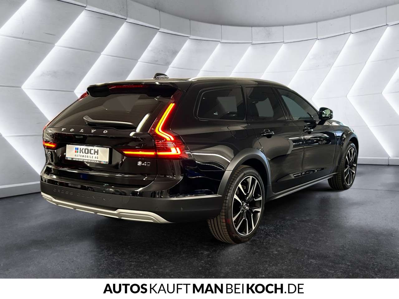 Fahrzeugbild eines Volvo V90 Cross Country