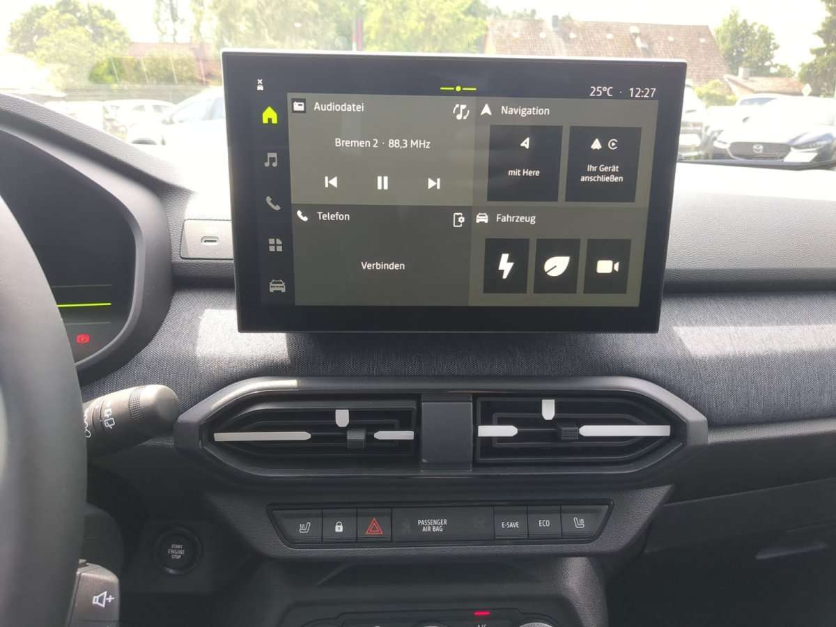 Fahrzeugbild eines Dacia Jogger