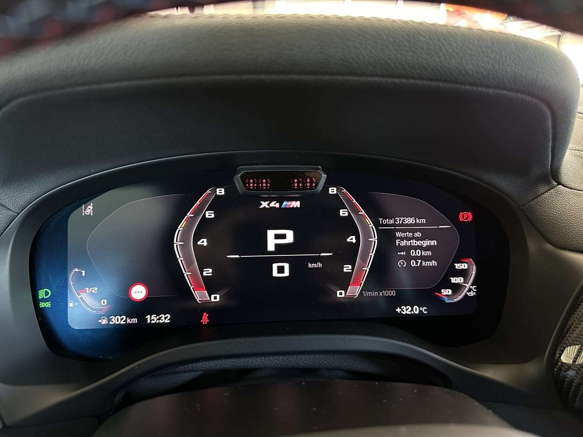 Fahrzeugbild eines BMW X4