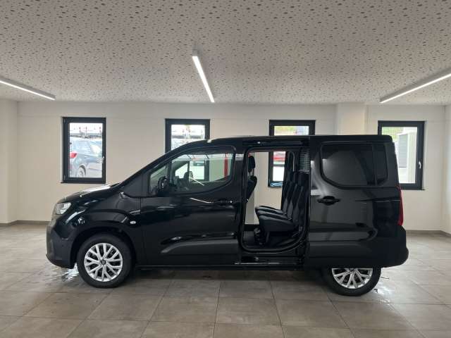 Fahrzeugbild eines Fiat Doblò