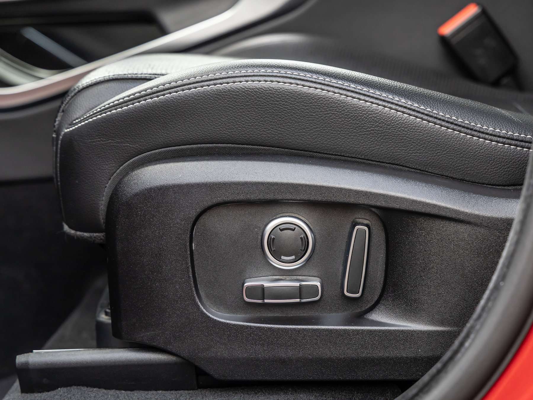 Fahrzeugbild eines Jaguar F-PACE