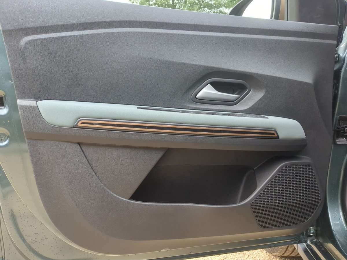 Fahrzeugbild eines Dacia Sandero