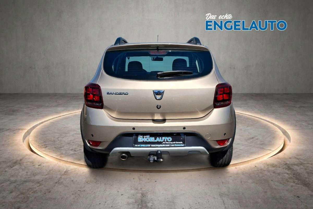 Fahrzeugbild eines Dacia Sandero