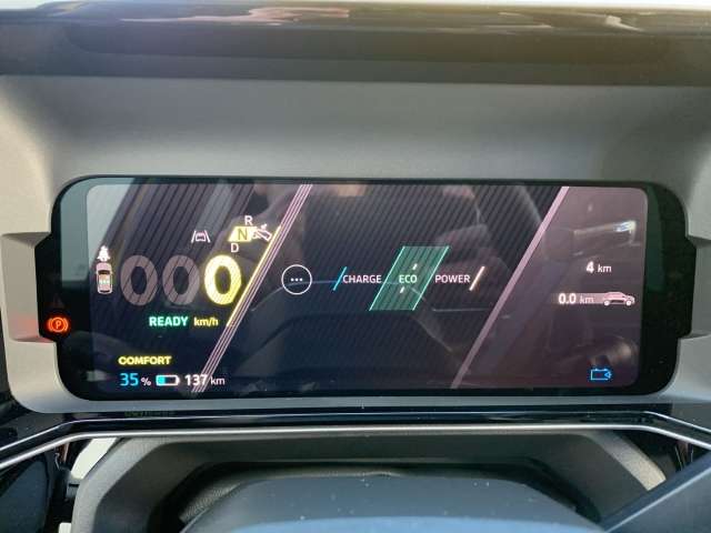 Fahrzeugbild eines Renault 5 E-TECH