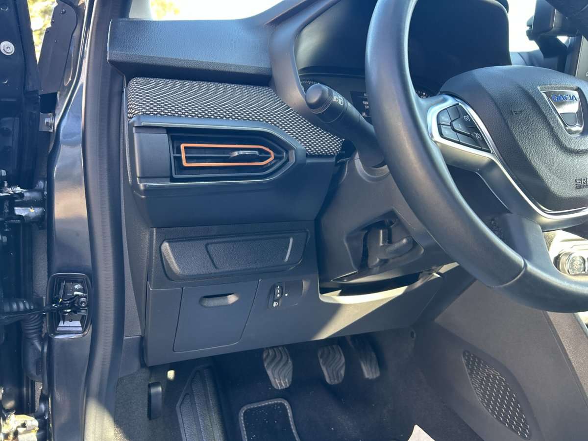 Fahrzeugbild eines Dacia Sandero
