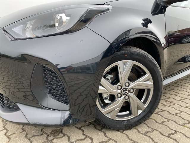 Fahrzeugbild eines Mazda Mazda2 Hybrid