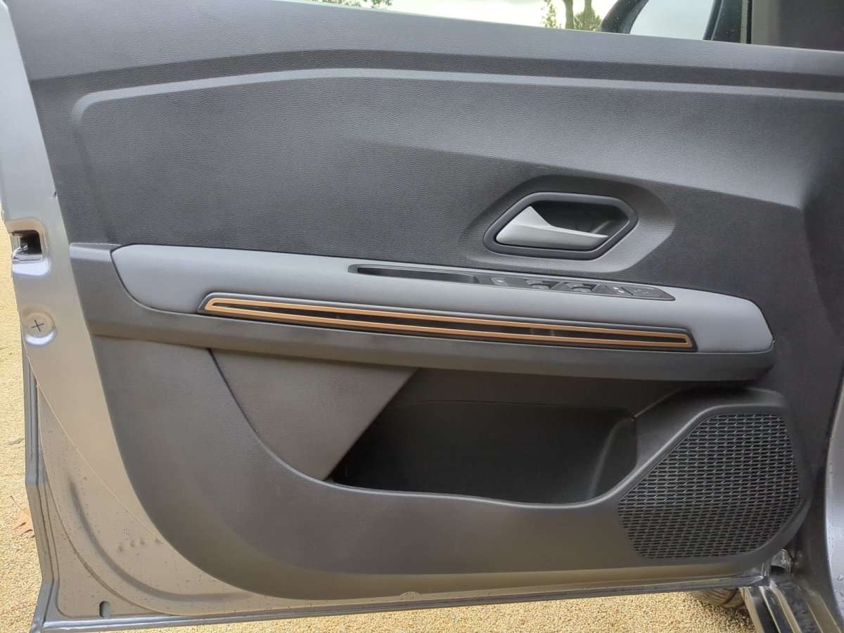 Fahrzeugbild eines Dacia Jogger