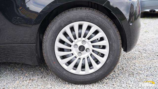 Fahrzeugbild eines Fiat 500