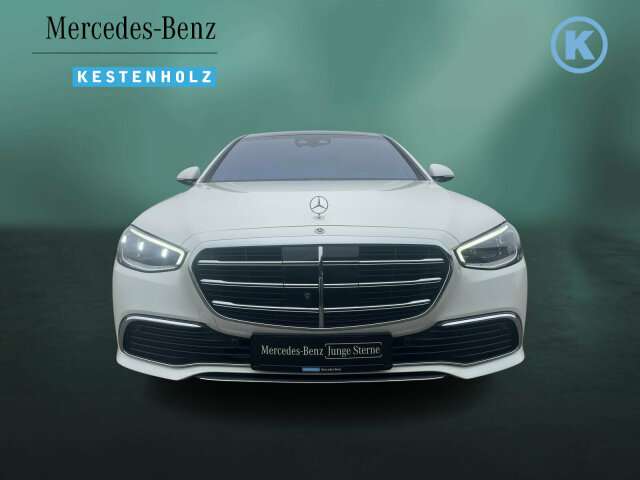Fahrzeugbild eines Mercedes-Benz S-Klasse