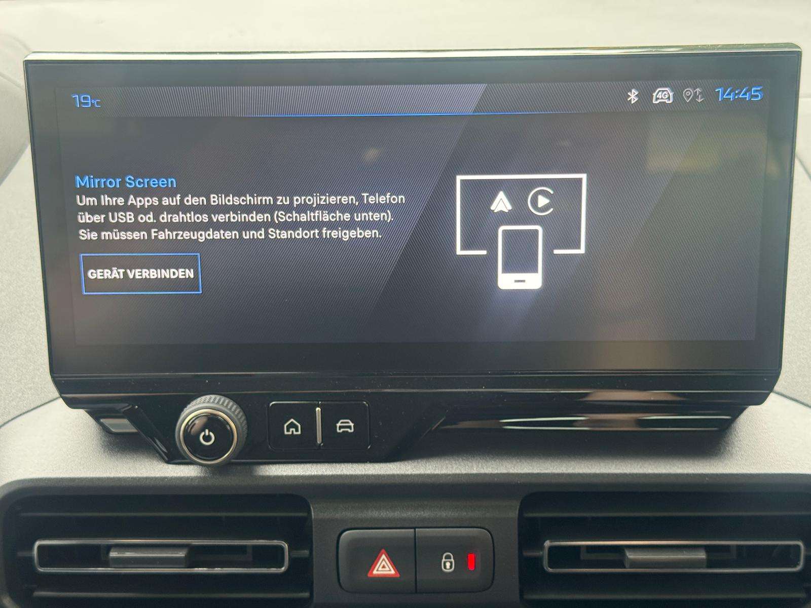 Fahrzeugbild eines Peugeot Rifter