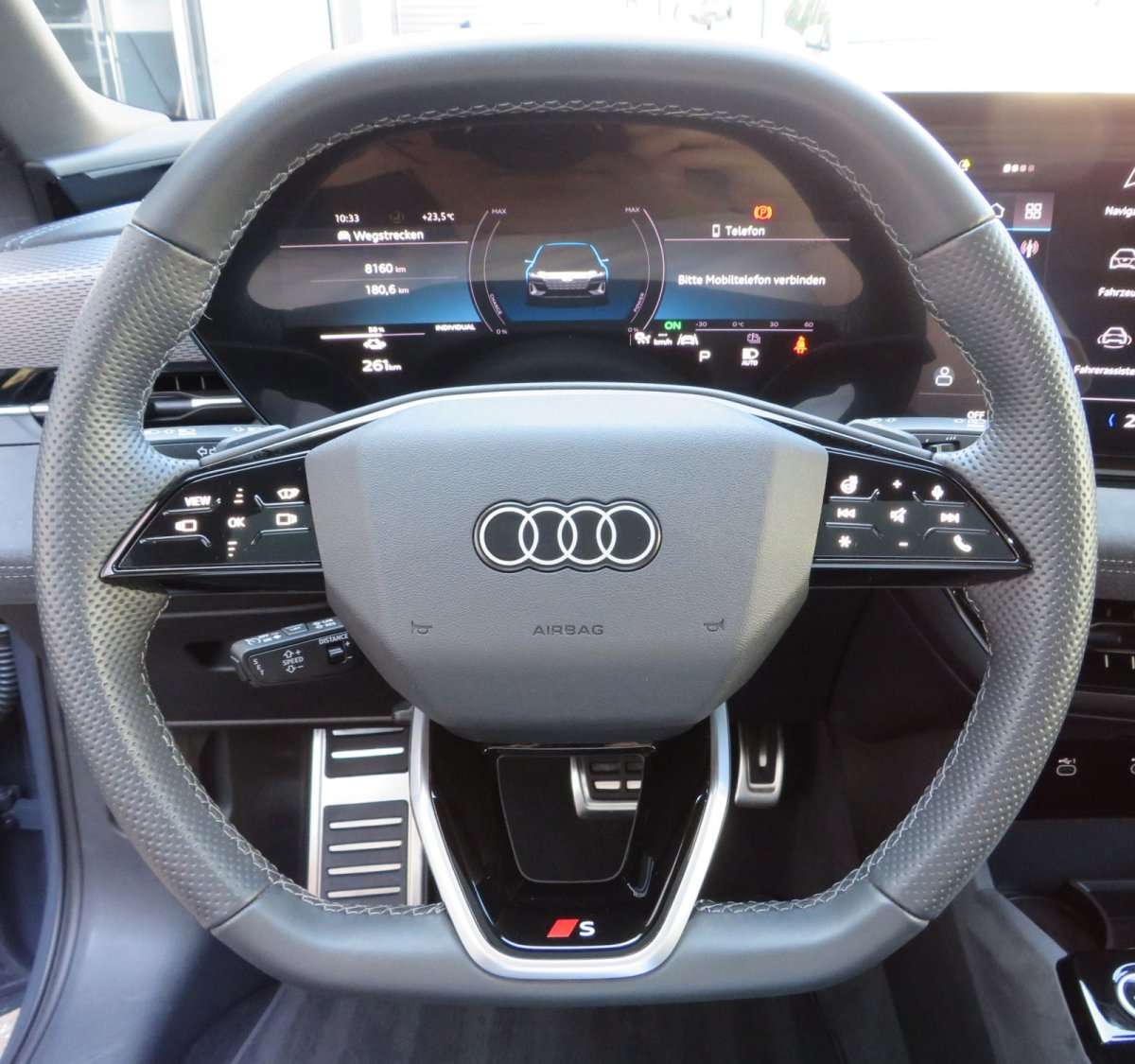 Fahrzeugbild eines Audi A6 e-tron