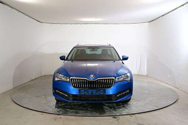 Fahrzeugbild eines Skoda Superb