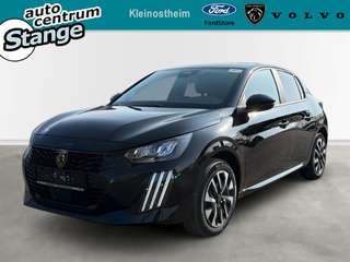 Schräge Frontansicht auf einen Peugeot 208 , freigestellt