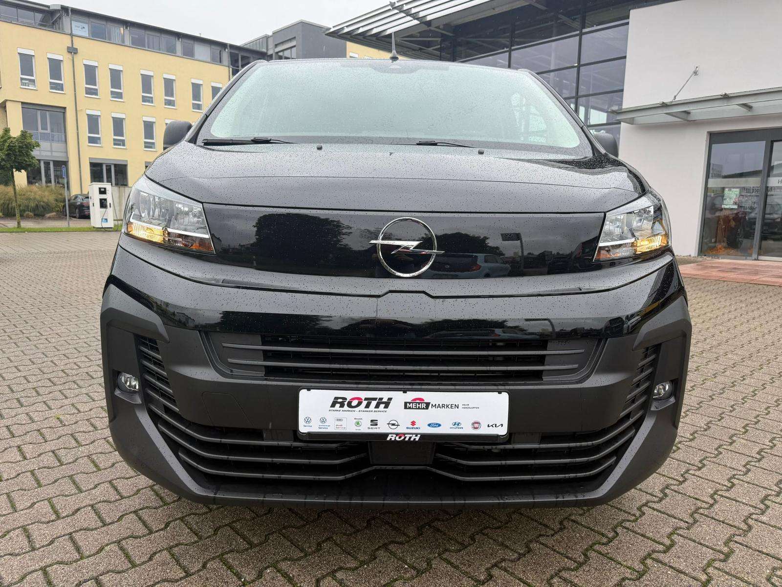 Fahrzeugbild eines Opel Vivaro