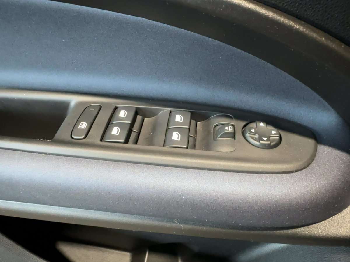 Fahrzeugbild eines Alfa Romeo Junior