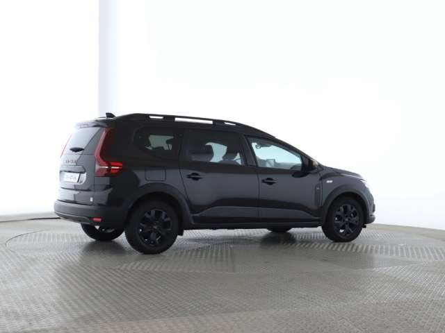 Fahrzeugbild eines Dacia Jogger