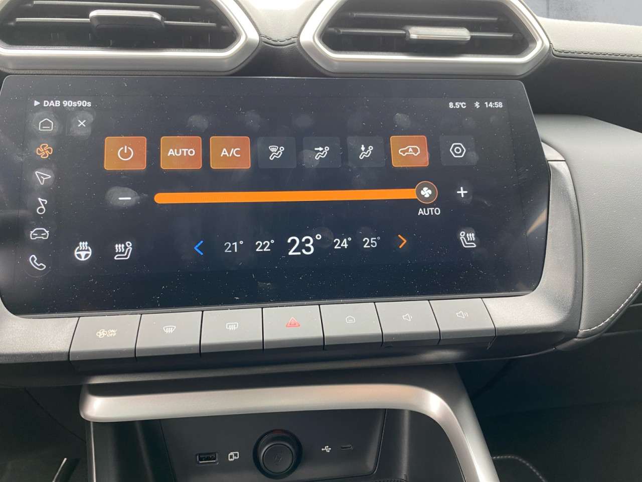 Fahrzeugbild eines MG ZS