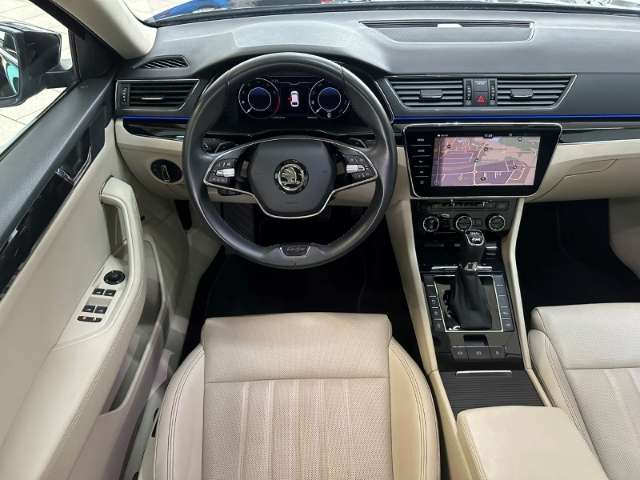 Fahrzeugbild eines Skoda Superb