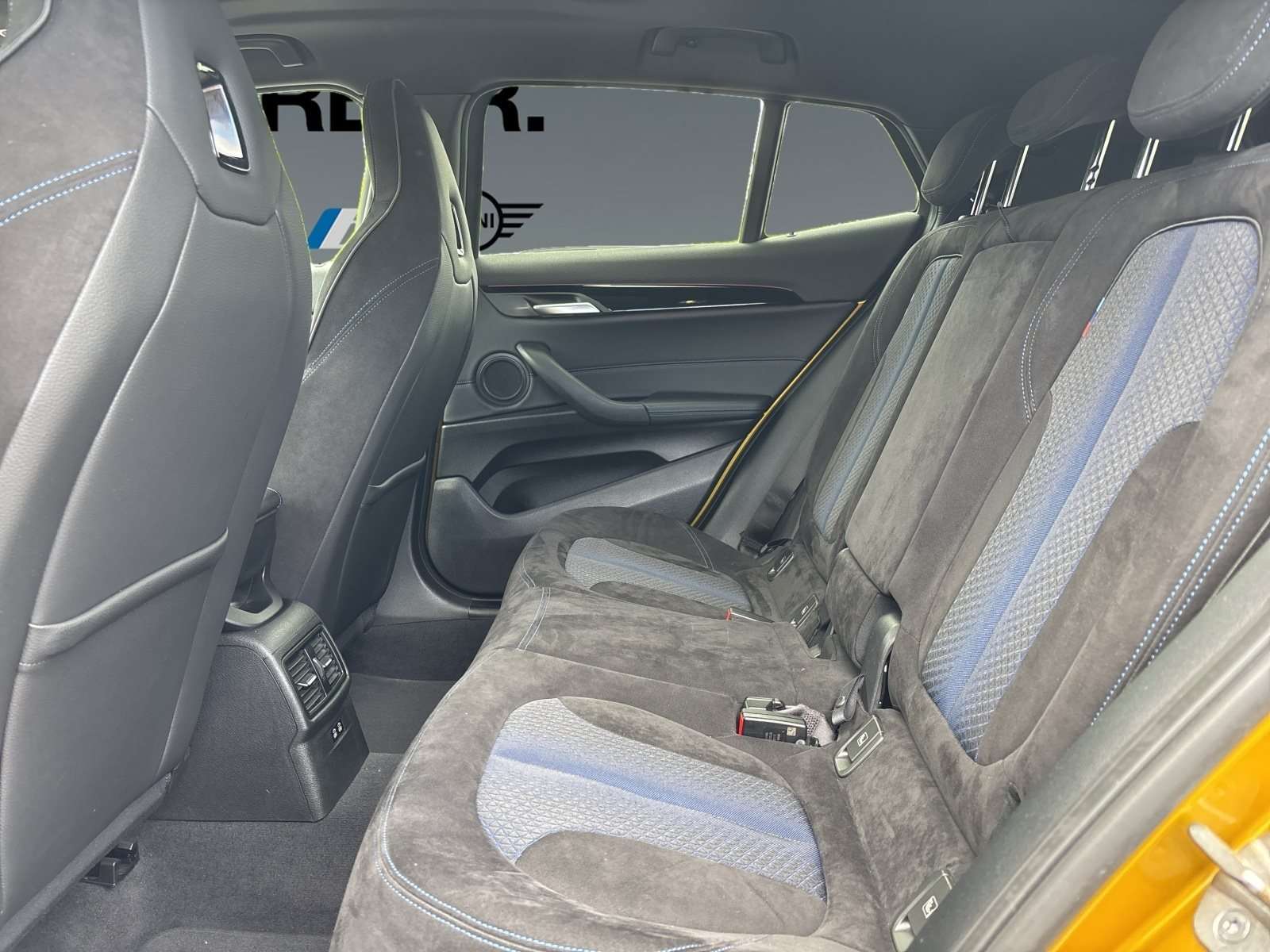 Fahrzeugbild eines BMW X2