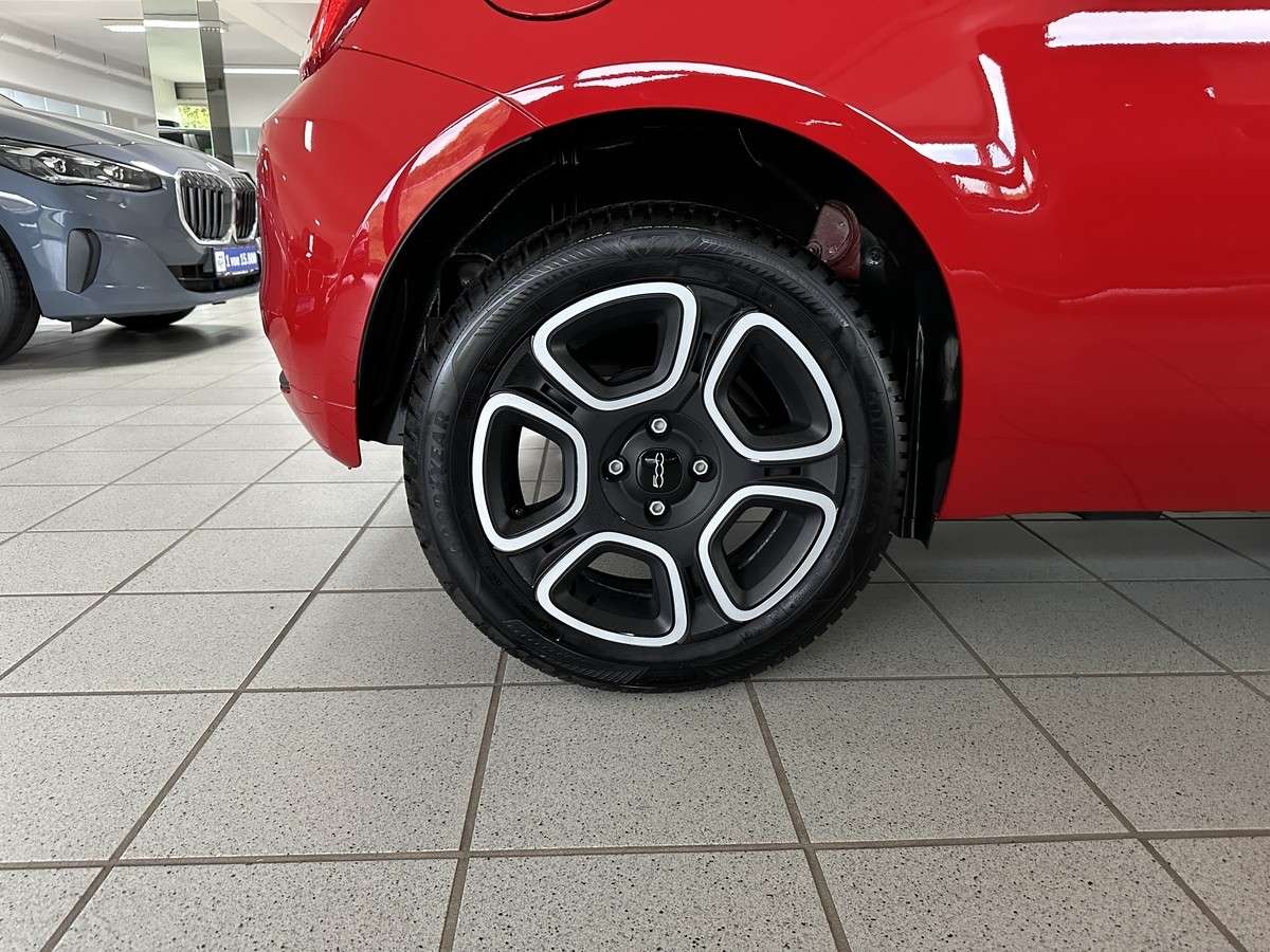 Fahrzeugbild eines Fiat 500