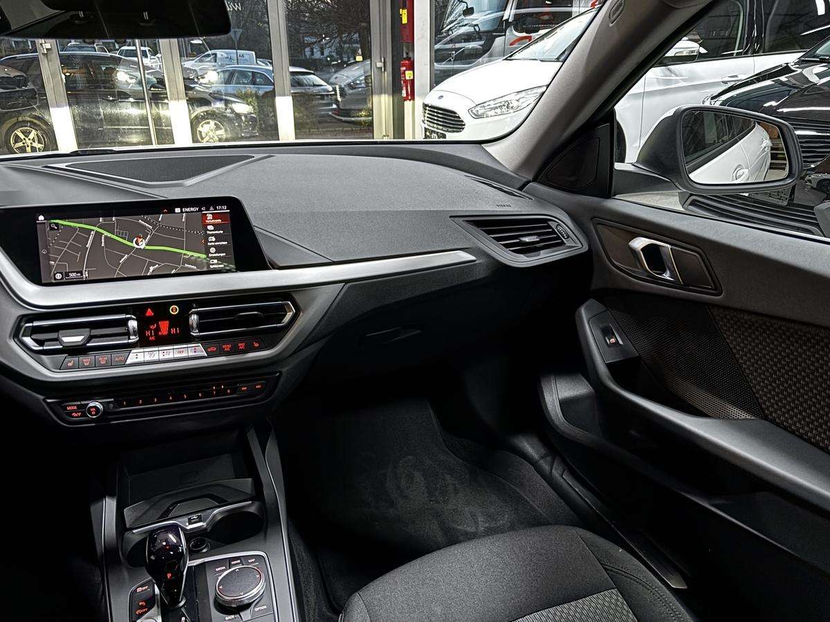 Fahrzeugbild eines BMW 2er-Reihe